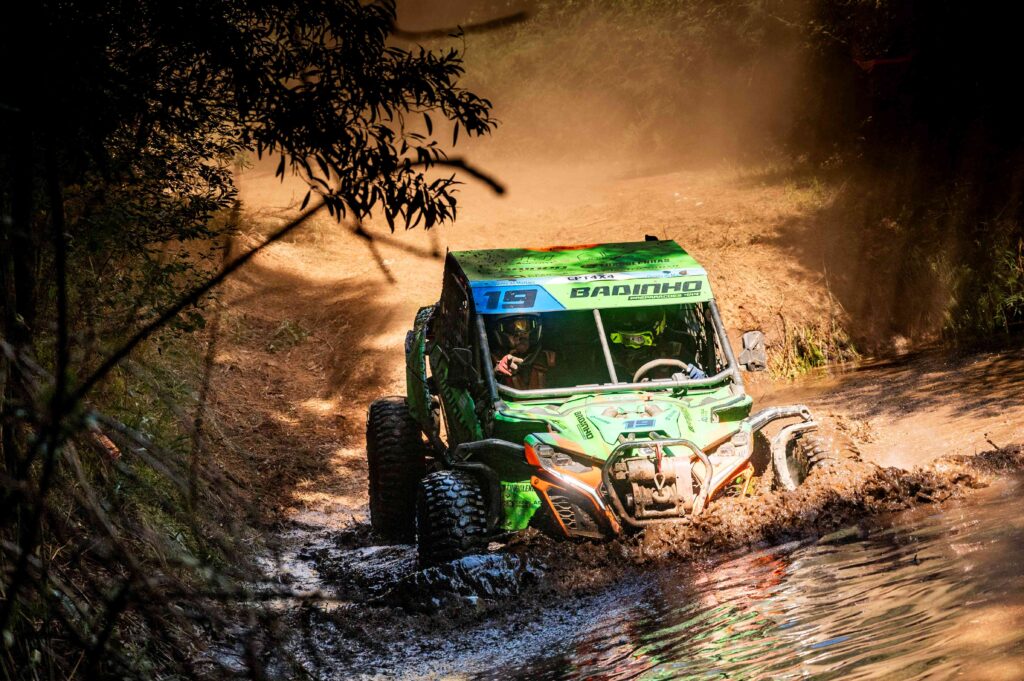Badinho 4x4 em prova na classe SSV Open