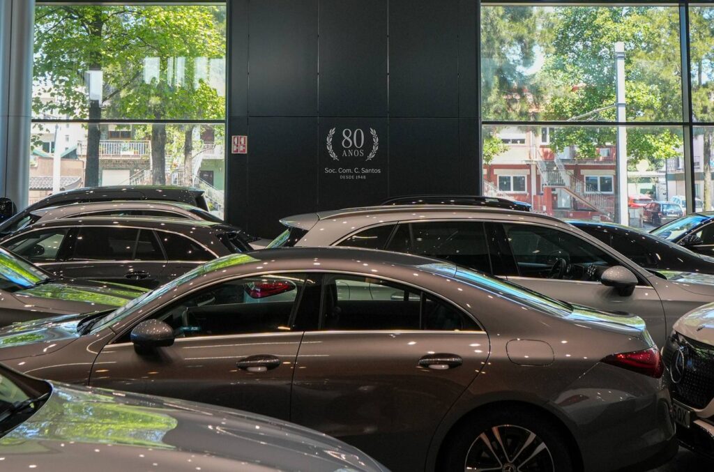Automóveis Mercedes-Benz Certified expostos na Maia