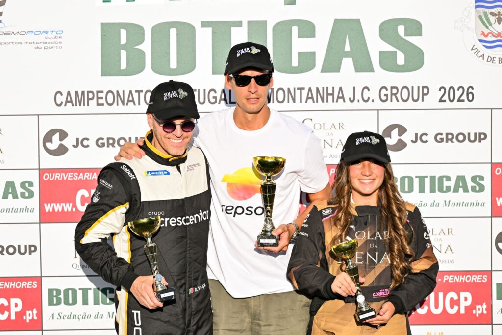José Rodrigues no pódio da categoria GT em Boticas