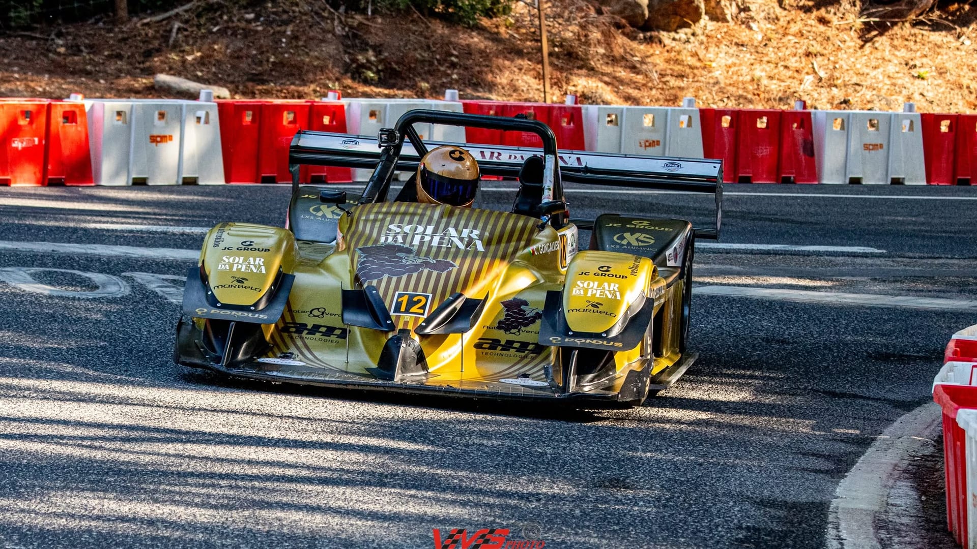 Pilotos em ação na Rampa da Arrábida 2026 — fotografia 5