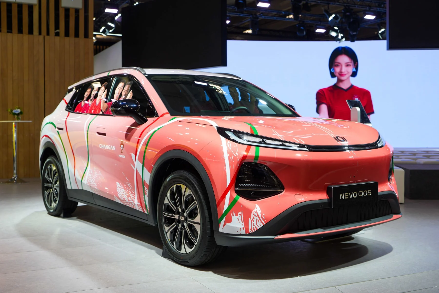 Changan NEVO Q05 apresentado no Salão Automóvel de Paris 2026