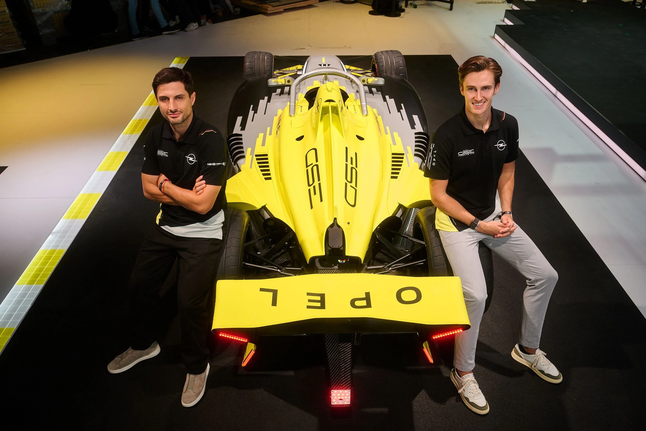 Design de alta velocidade, 6.000 quilómetros de testes e um único objetivo: entrevista com a dupla da Opel na Fórmula E